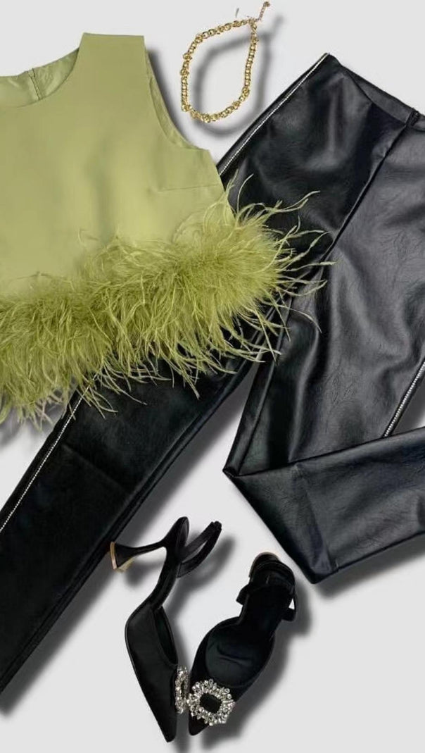 AIIZIE FEATHER TOPS IN LAVENDER - product image