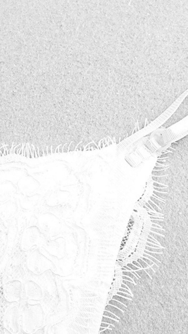MINI ABITO IN PIZZO CON NAPPINE ROSA