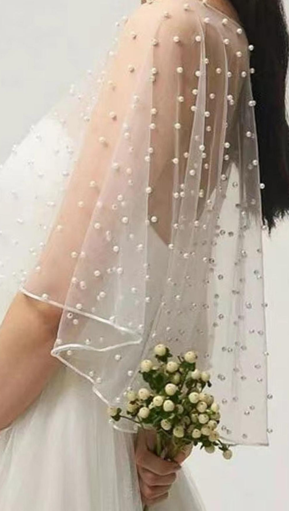 MANTELLO DI PERLE PICCOLE IN BIANCO