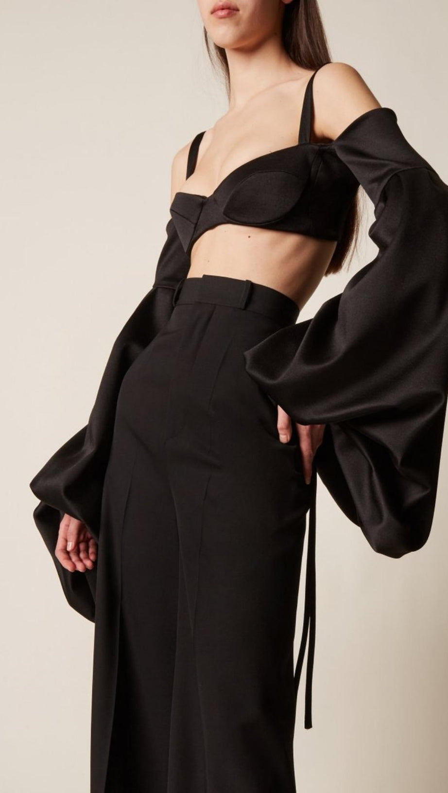 BUBBLE SLEEVE TWO PIECE SUIT IN BLACK