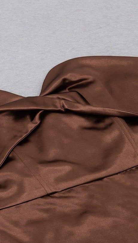 CARAMEL COLOUR STRAPLESS BACKLESS PLEATED HIP-HUGGING SILK MIDI DRESS