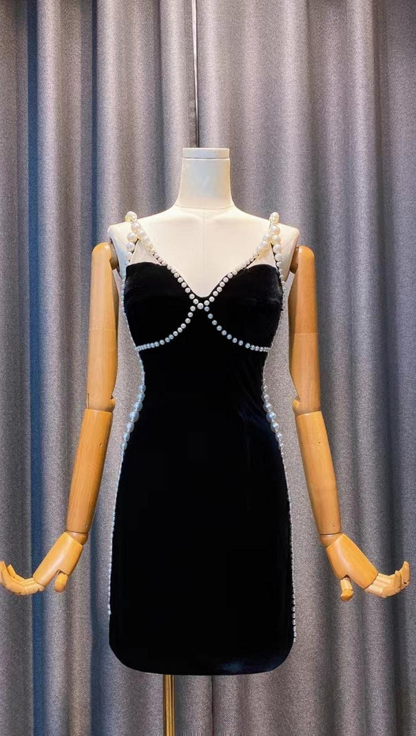 AIIZIE PEARL MINI DRESS IN BLACK - product image