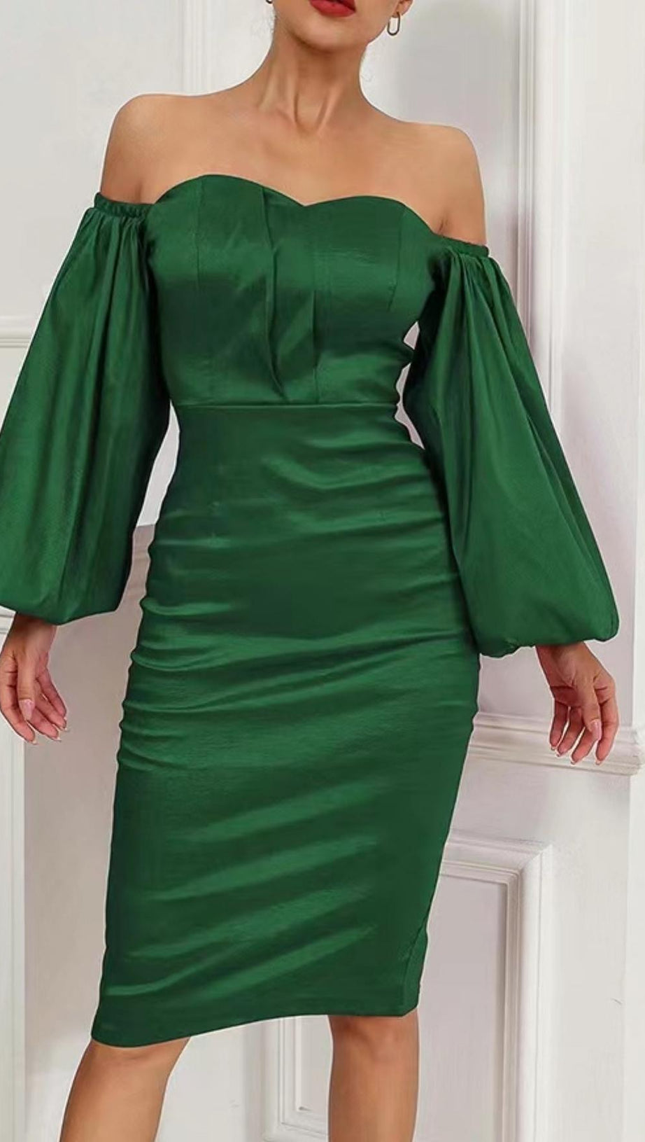 STRAPLESS LONG SLEEVE IN GREEN