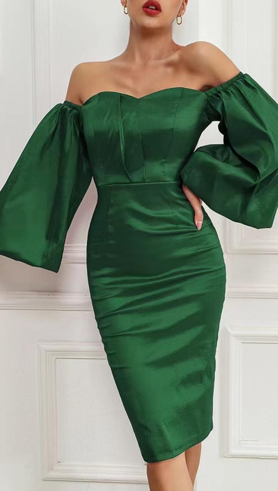 STRAPLESS LONG SLEEVE IN GREEN