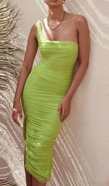 ONE SHOULDER MAXI DRESS IN GREEN