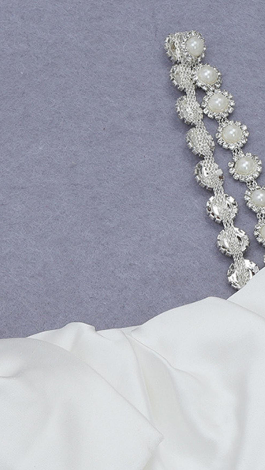 OFF SHOULDER MINI DRESS IN WHITE