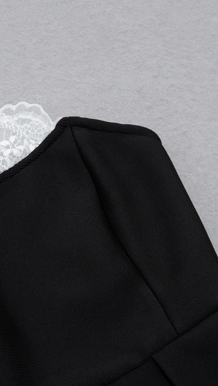 STRAPLESS MIDI DRESS IN BLACK