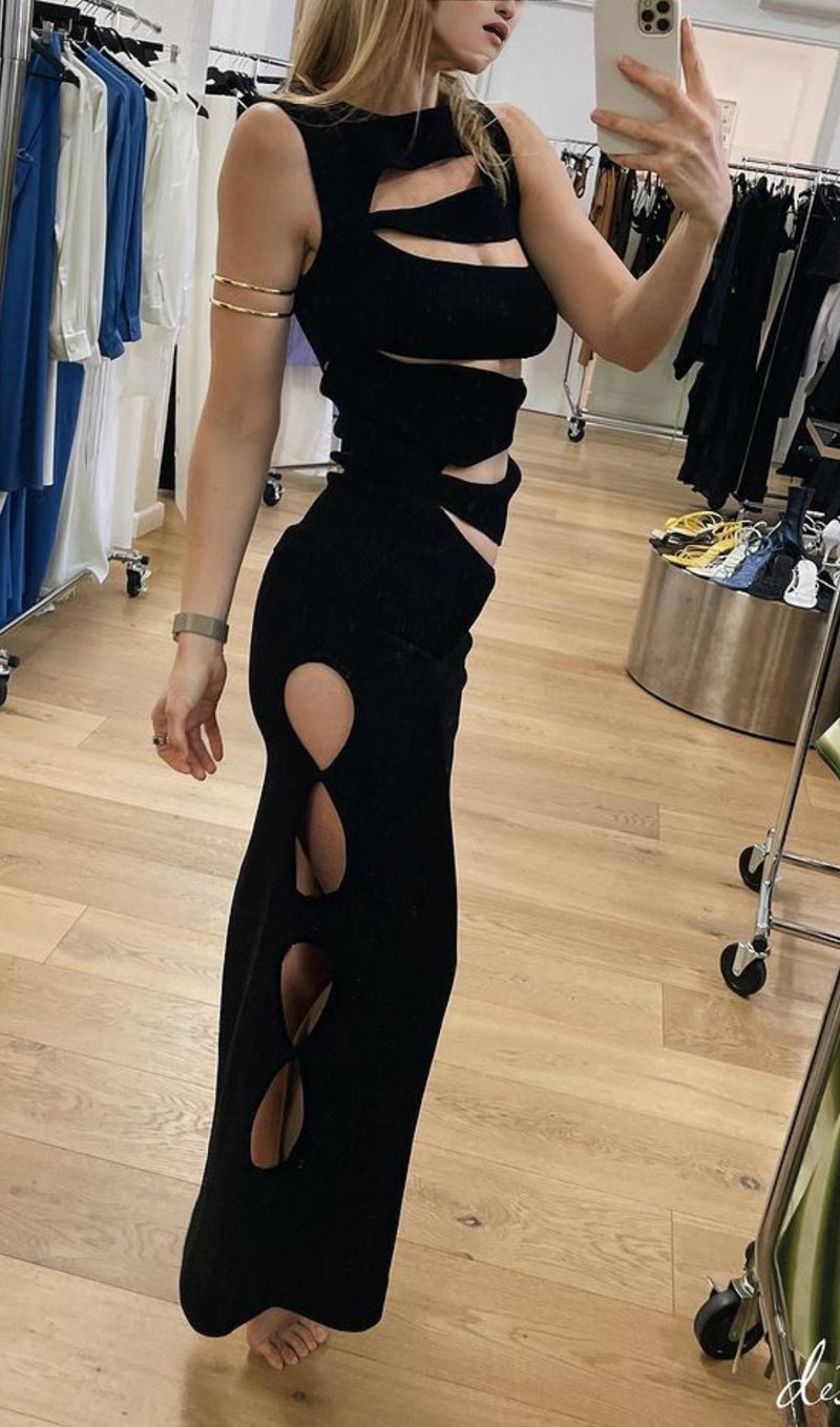 CUTOUT MAXI DRESS IN BLACK