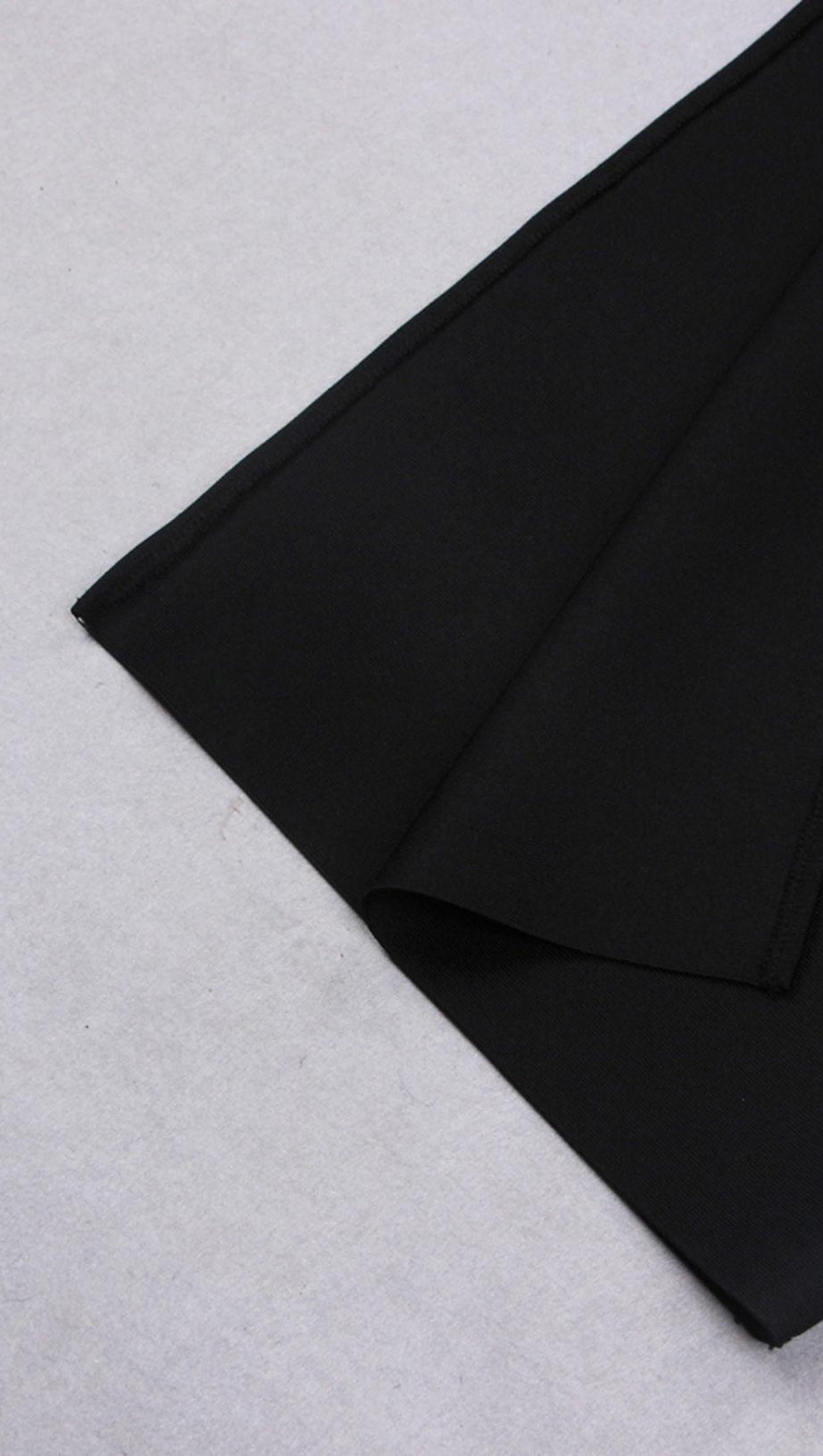 CUTOUT MAXI DRESS IN BLACK