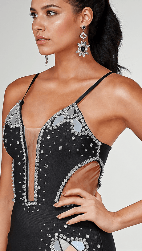 ALIYAH BLACK GEMSTONE CRYSTAL EARRINGS