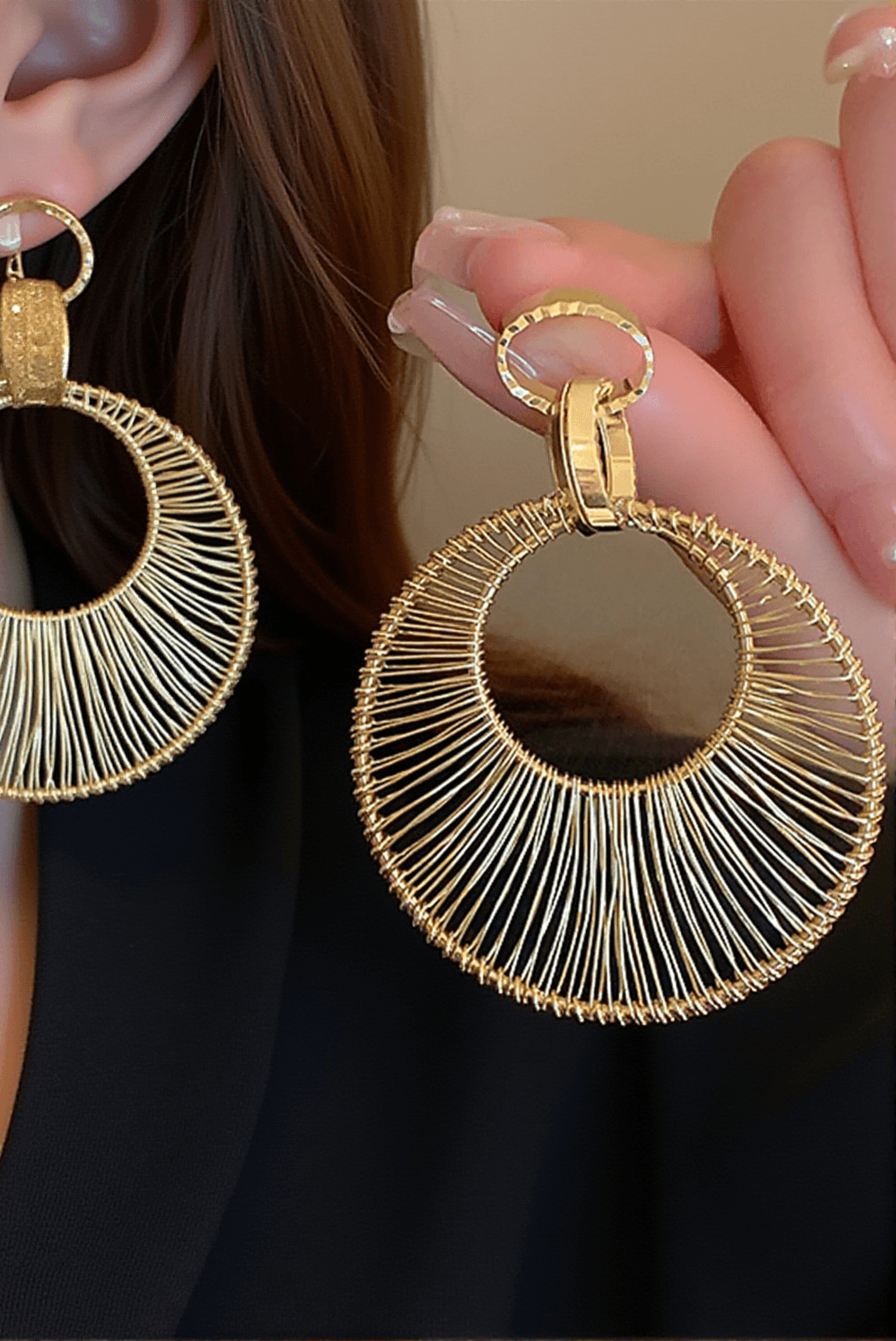 AISLINN METAL HOOP LARGE CIRCLE EARRINGS