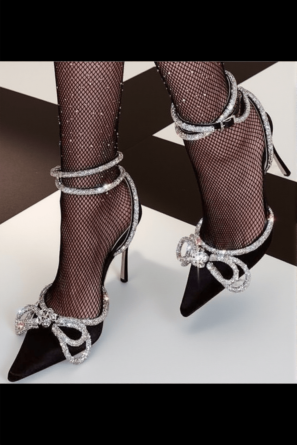 SCARPE CON TACCO E FIOCCO SUL RETRO CON STRASS CRESSIDA