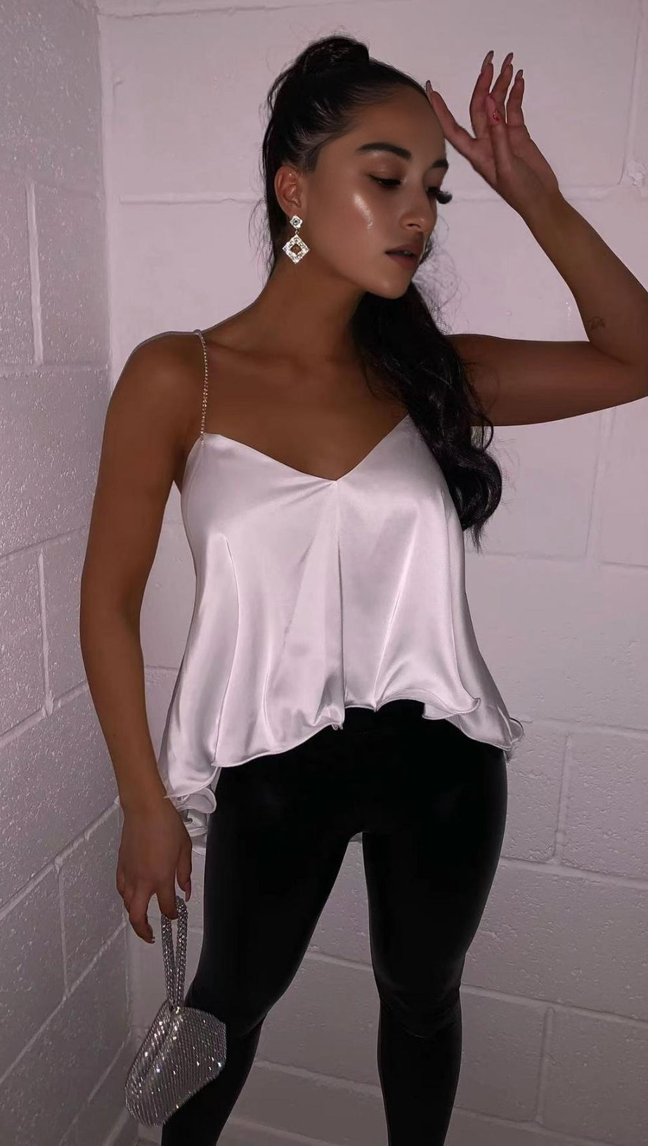 DIAMOND TOPS IN WHITE