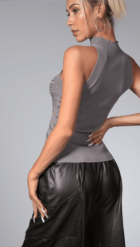 Alyzah Stricktop mit unregelmäßigen Ausschnitten