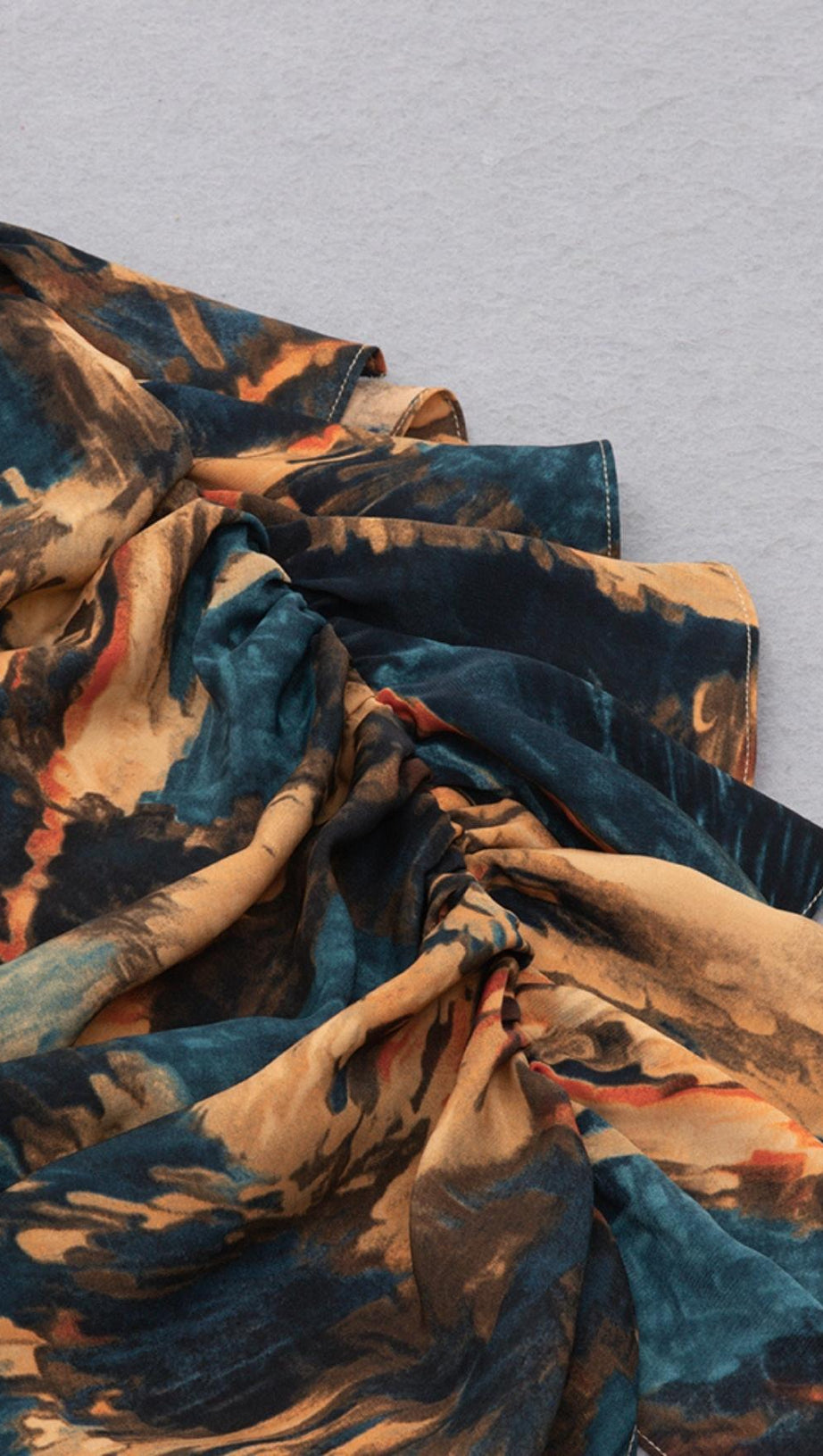 RUSHED MIDI DRESS IN BROWN