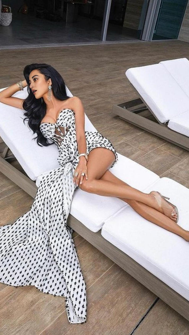 AIIZIE STRAPLESS CORSET MIDI DRESS IN WHITE - product image