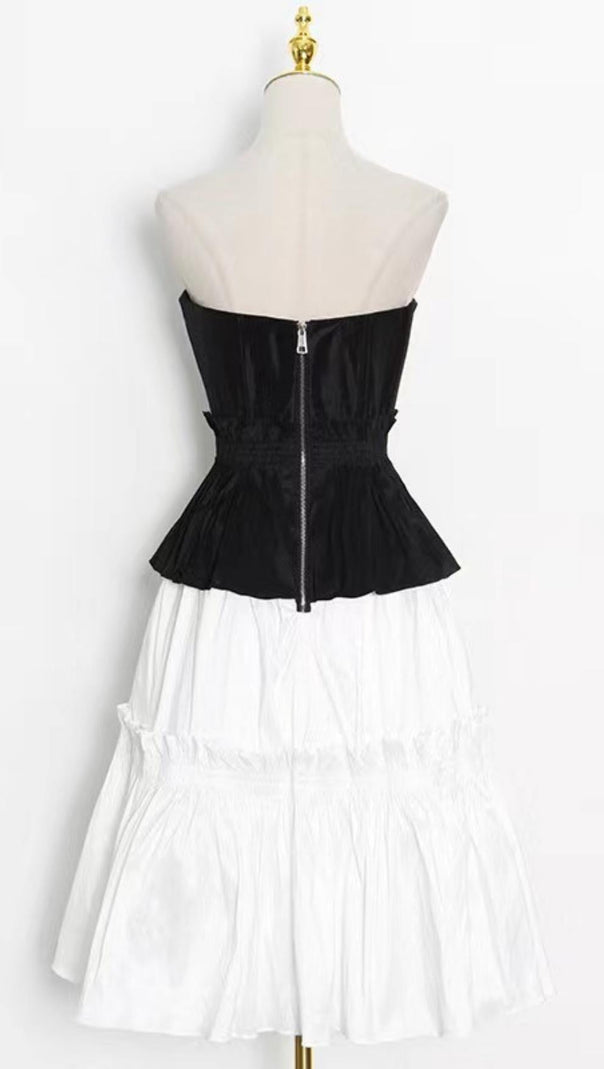 ABITO MIDI CONGIUNTO IN BIANCO E NERO