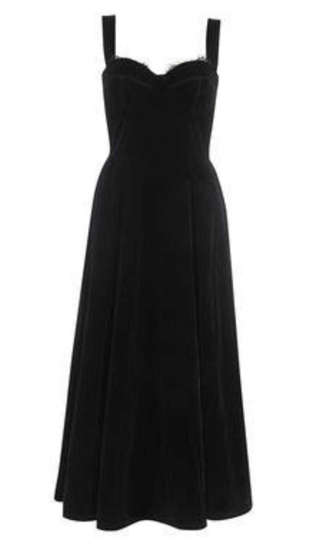 VELVET TYPE A  DRESS IN BLACK