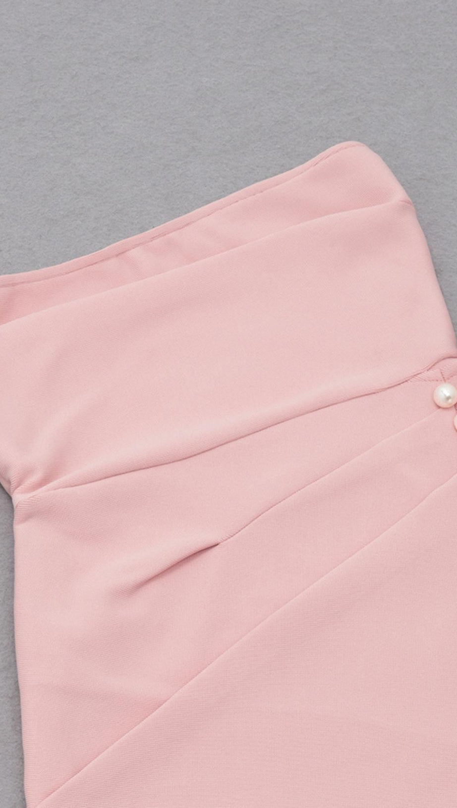 STRAPLESS MIDI DRESS IN PINK