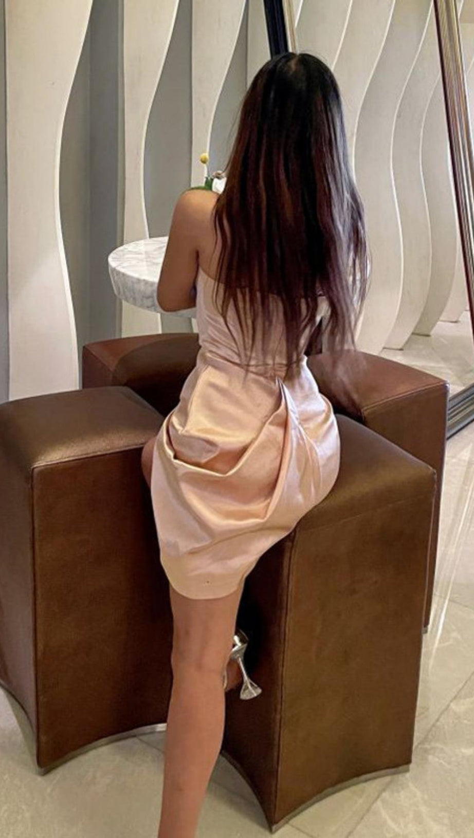 MINI ABITO DRAPPEGGIATO SENZA SPALLINE ROSA PALLIDO