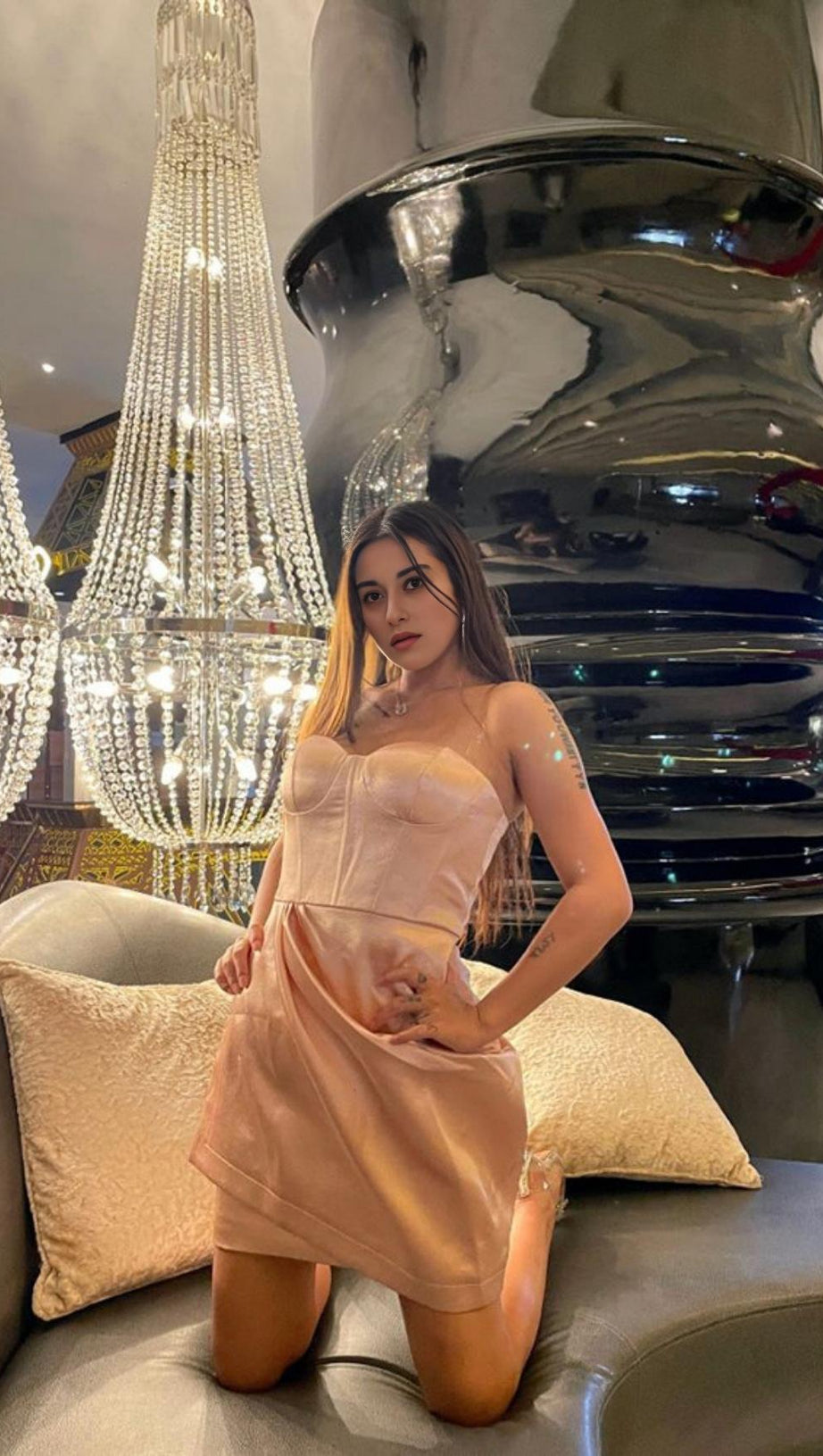 MINI ABITO DRAPPEGGIATO SENZA SPALLINE ROSA PALLIDO