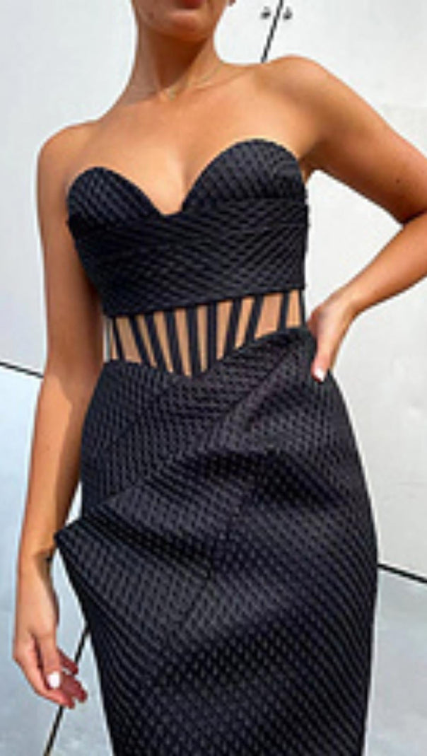 AIIZIE STRAPLESS CORSET DRESS IN BLACK - product image