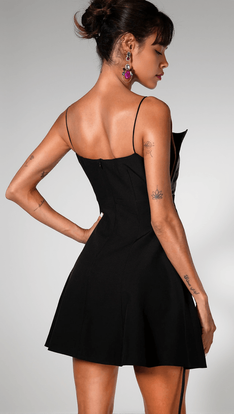 Brighid Mini-Trägerkleid mit floralem Patchwork