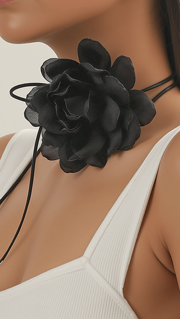 AIIZIE BRINNY OVERSIZED FLORAL COLLAR NECKLACE ACCESSORY - product image