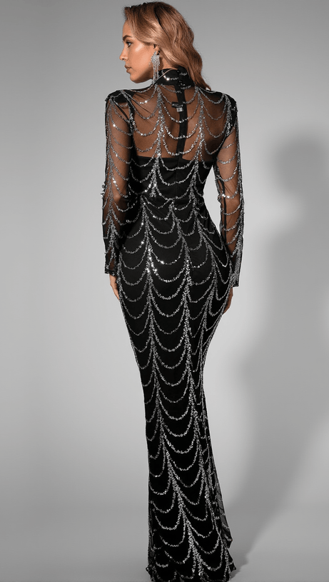 Daena Maxikleid mit Pailletten und Netzkette