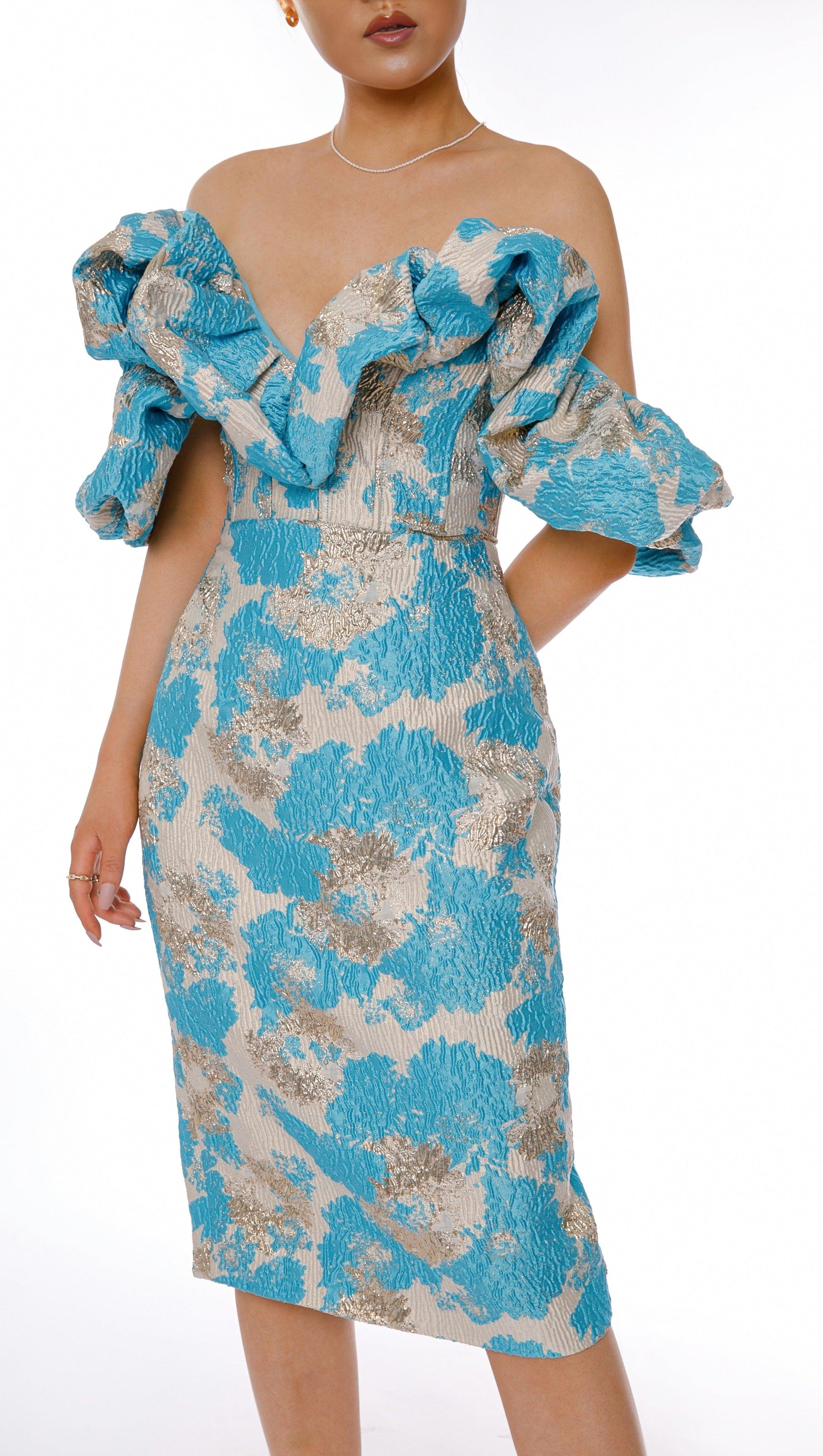 JACAUARD STRAPLESS MIDI DRESS IN BLUE