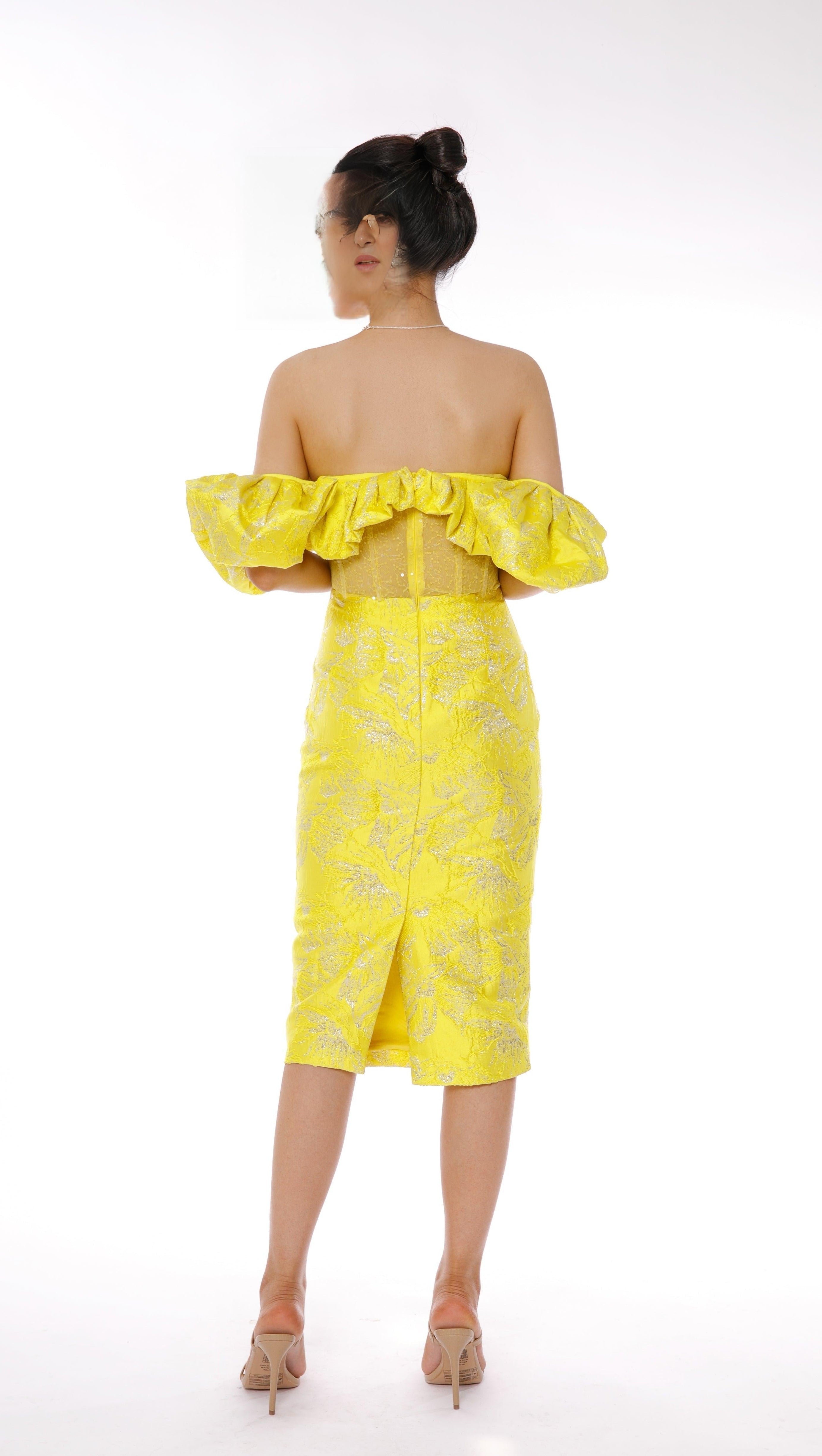 JACQUARD STRAPLESS MIDI DRESS IN YELLOW