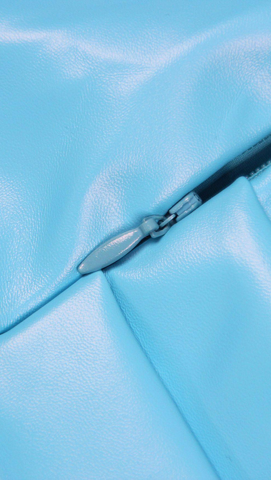 LEATHER STRAPLESS TWO PIECE SET IN BLUE