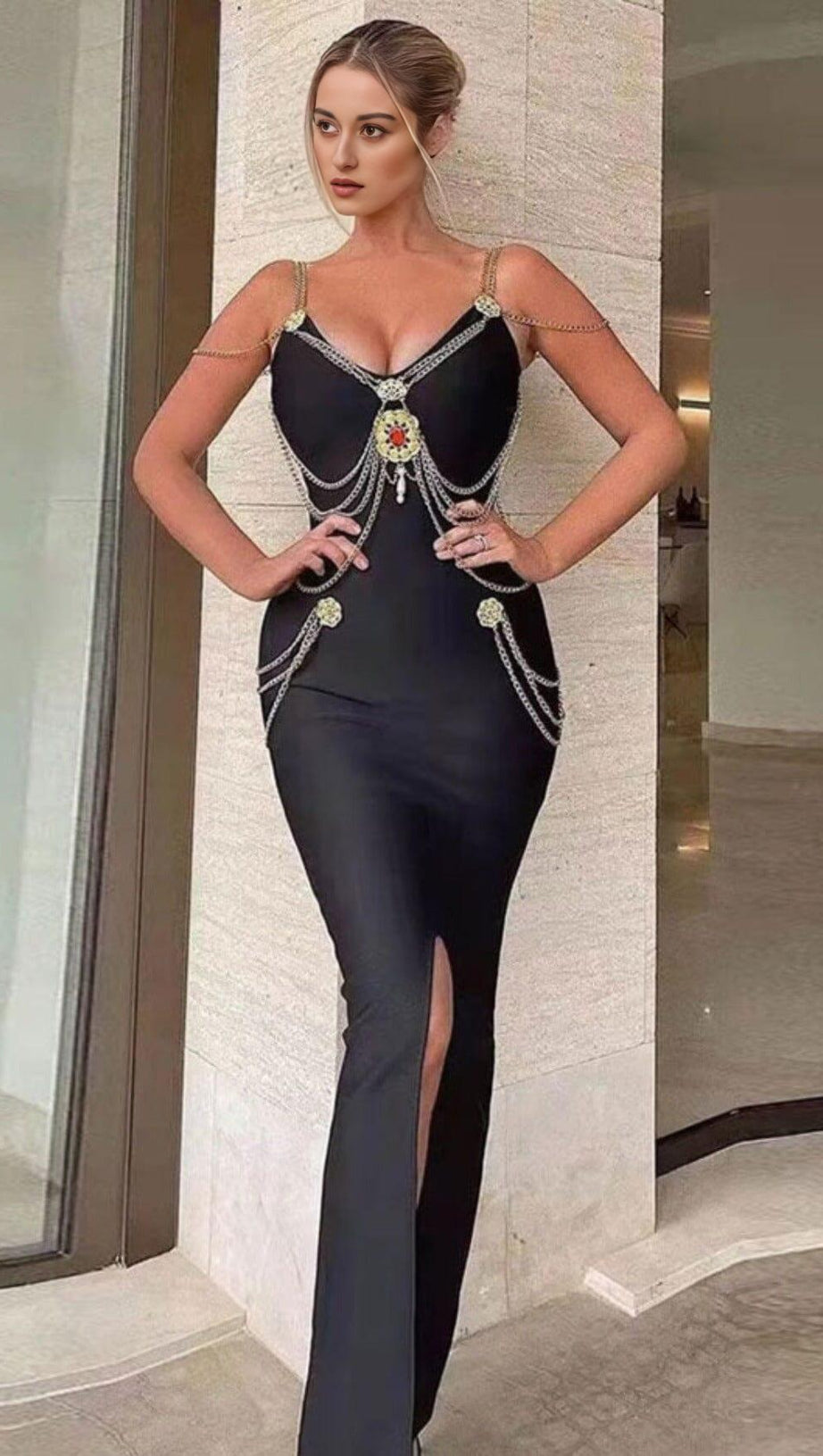 BANDAGE SWEETHEART SPLIT MAXI DRESS IN BLACK