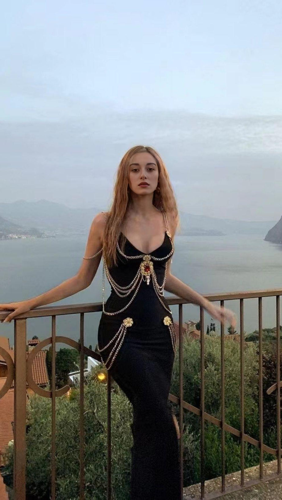 BANDAGE SWEETHEART SPLIT MAXI DRESS IN BLACK