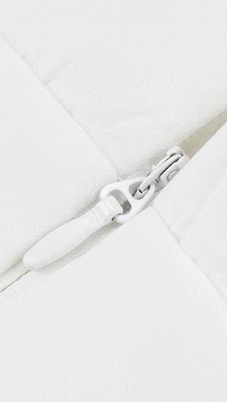 OFF SHOULDER V NECK BODYCON MIDI DRESS IN WHITE