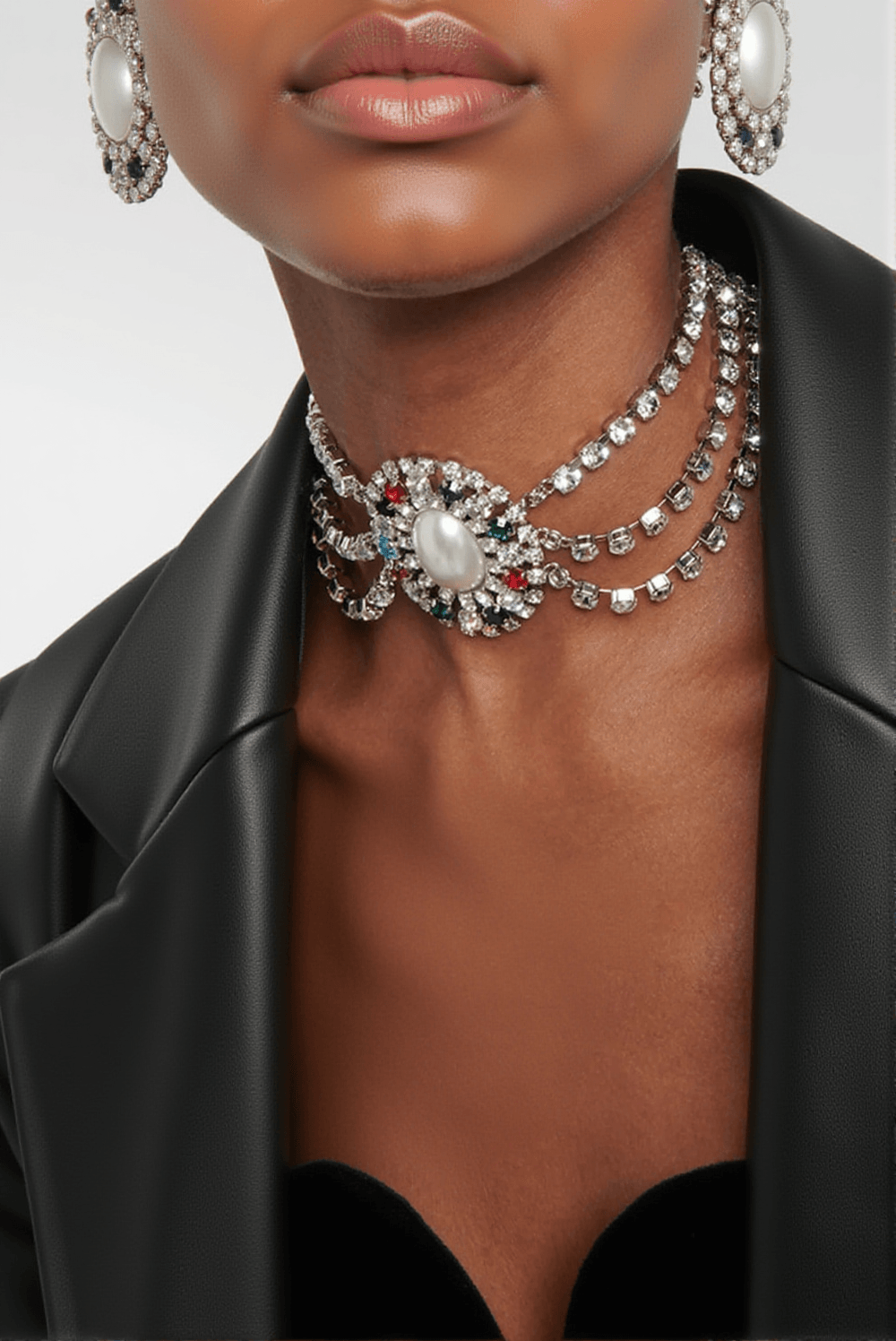 COLLANA A STRATI DI PERLE E DIAMANTI ANSLIE