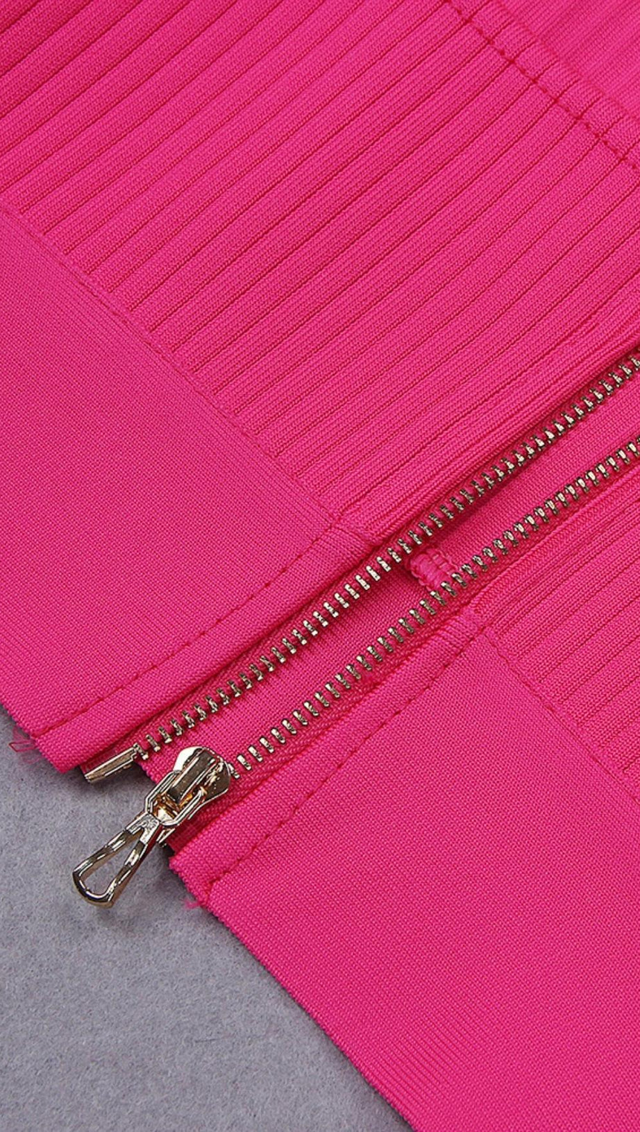 ZWEITEILIGES SET STRICK-MINIKLEID IN PINK