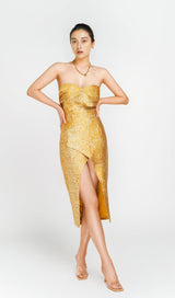 STRAPLESS SPLIT MIDI DRESS IN GOLD