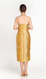 STRAPLESS SPLIT MIDI DRESS IN GOLD