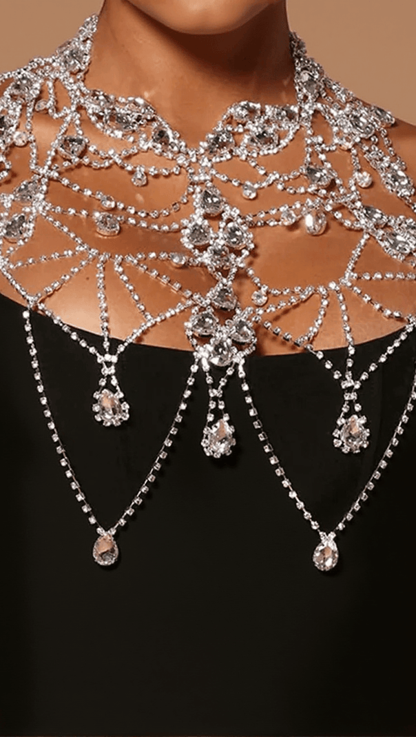AIIZIE BRITTEN DIAMOND CRYSTAL LAYER CHEST CHAIN - product image