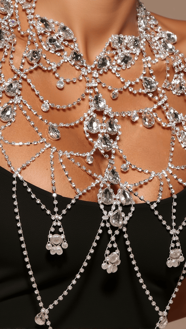 AIIZIE BRITTEN DIAMOND CRYSTAL LAYER CHEST CHAIN - product image