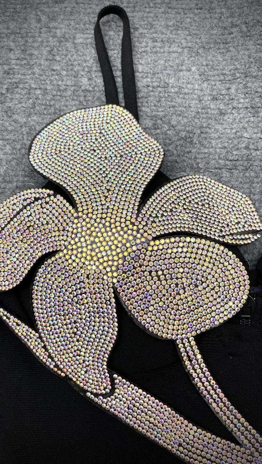 MINI ABITO CON BENDAGGIO E FIORI DI CRISTALLO