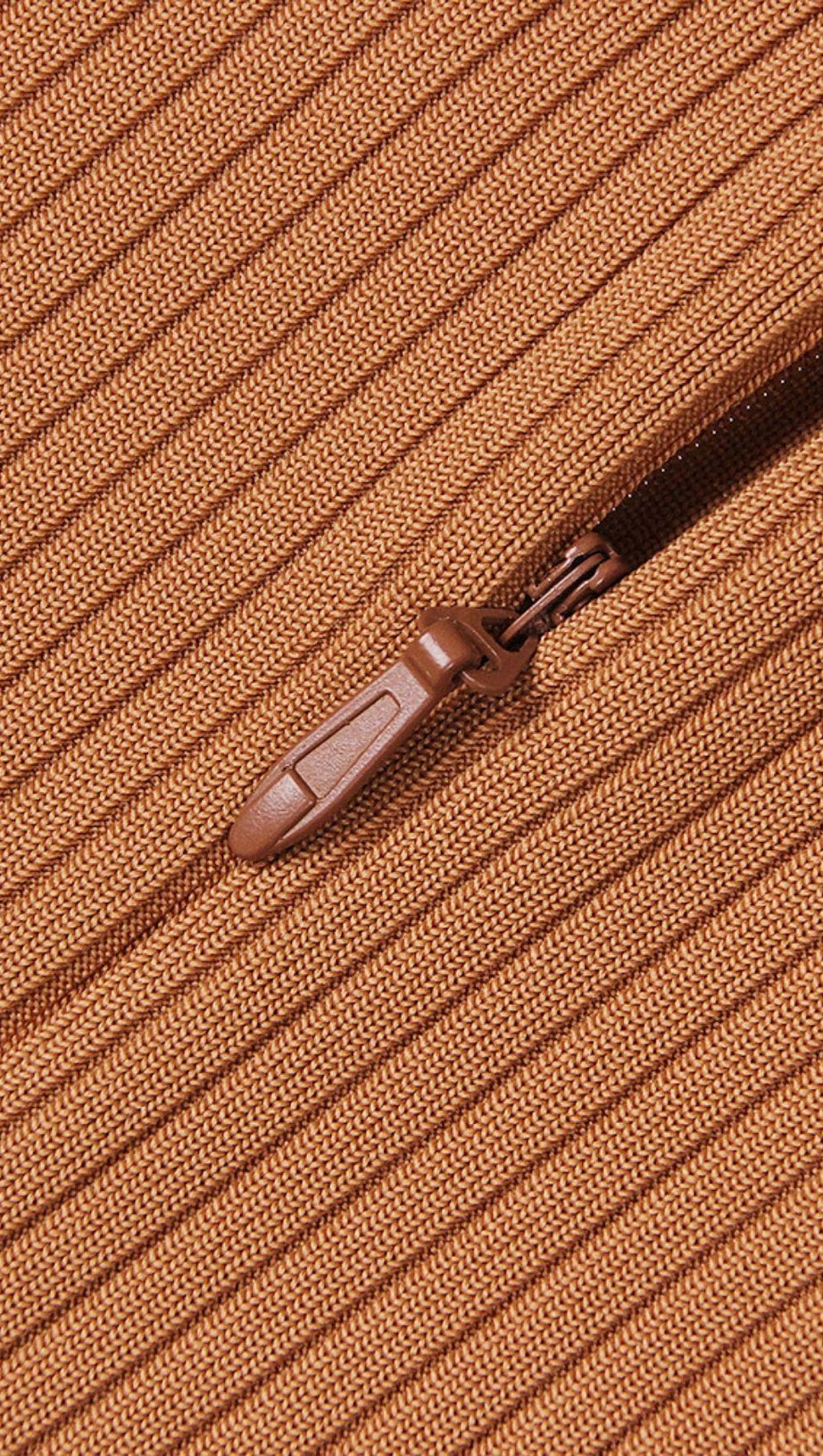 CUT OUT SLIPT MAXI DRESS IN BROWN