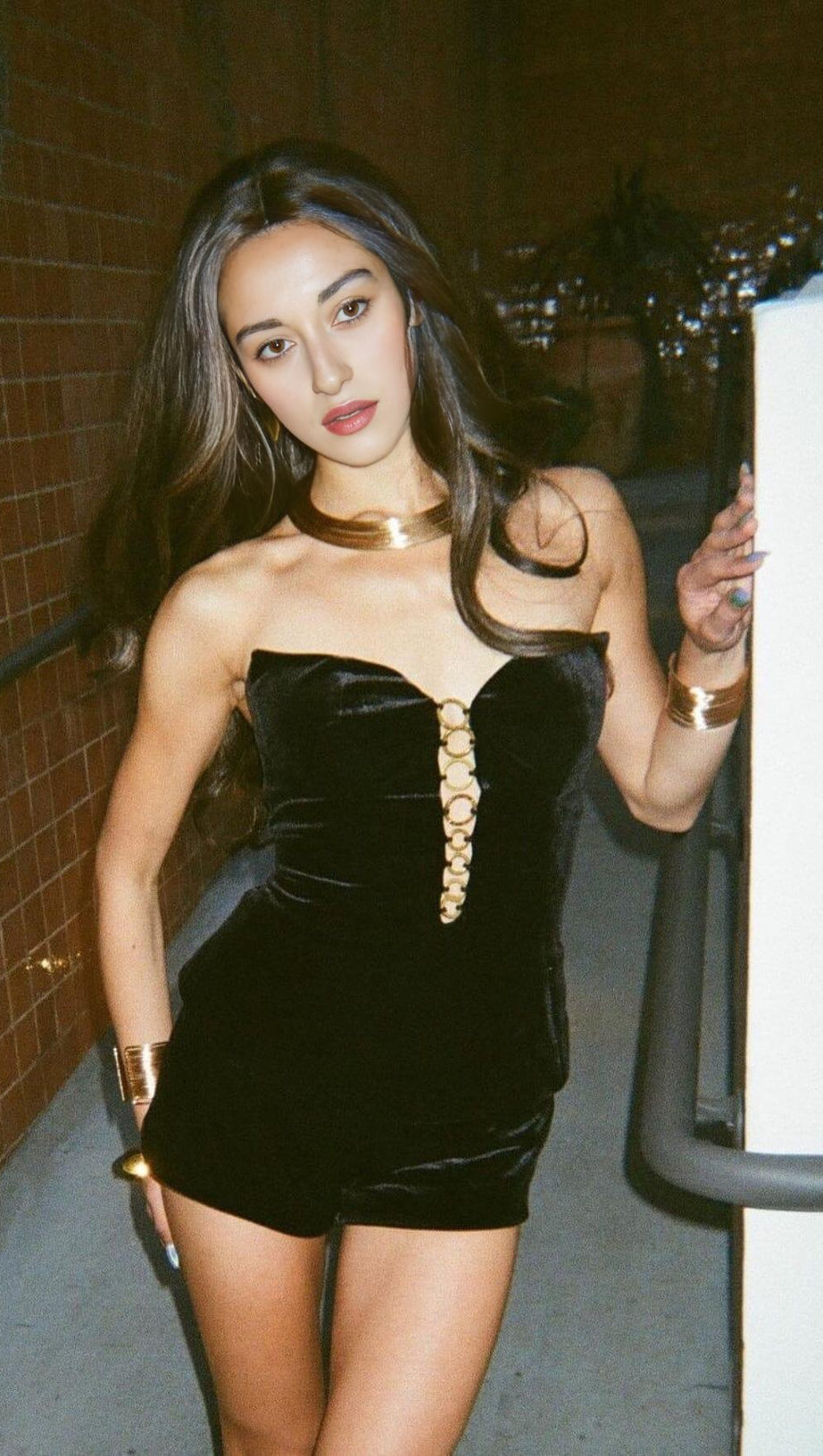 BLACK PLAIN CUTOUT HOOP ACCENT TUBE TOP & SHORTS