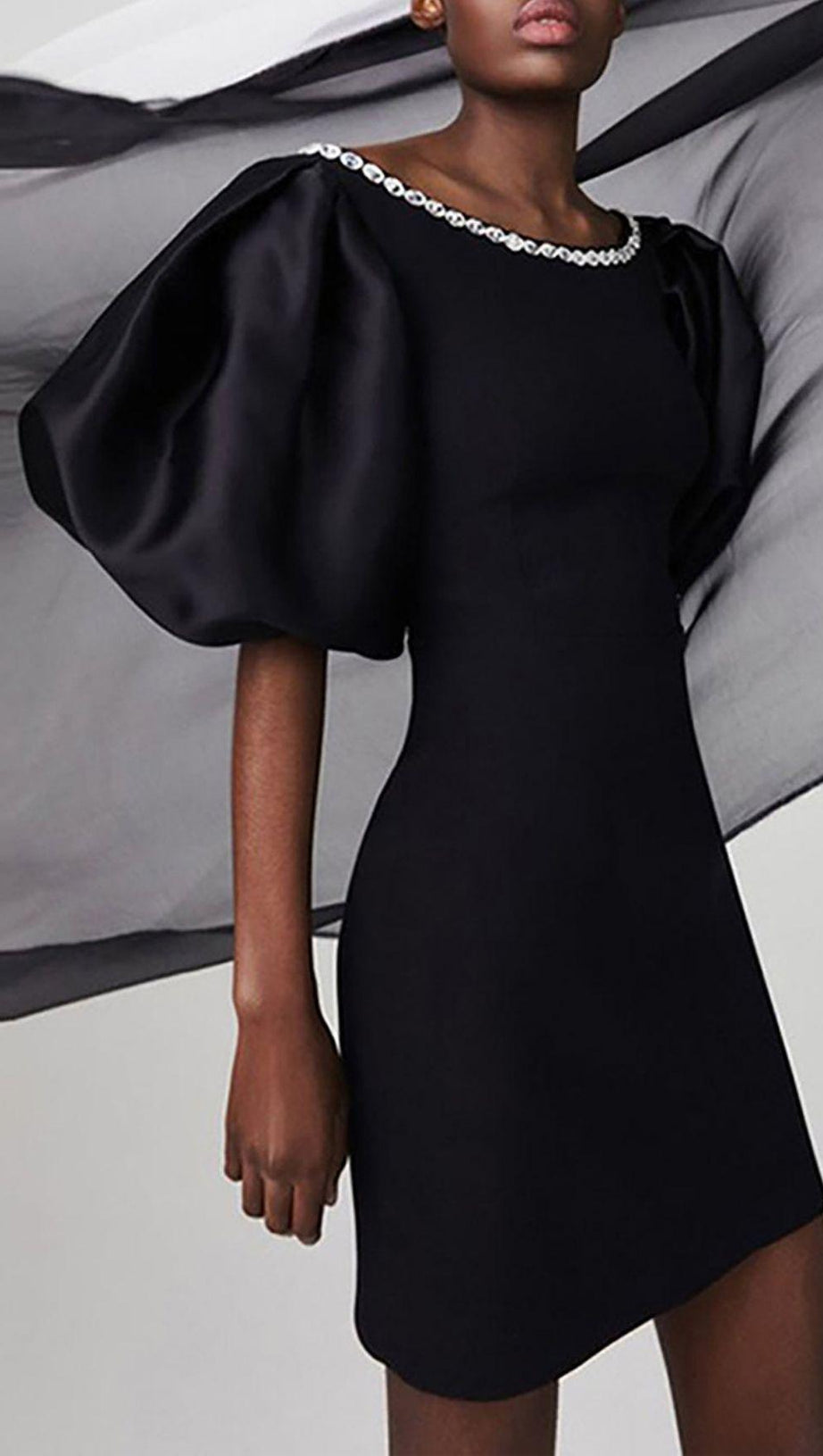 PUFF SLEEVE BANDAGE MINI DRESS IN BLACK