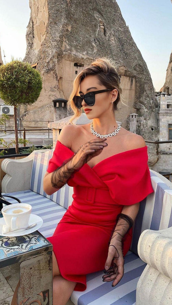 AIIZIE OFF SHOULDER V NECK BODYCON MIDI DRESS IN RED - product image
