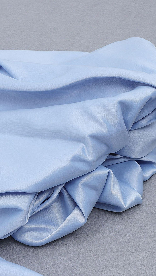 AIIZIE STRAPLESS PUFF SLEEVES MIDI DRESS IN BLUE - product image