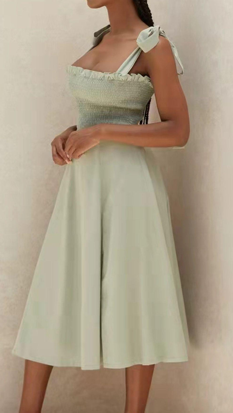 SLIT MIDI DRESS IN GREEN