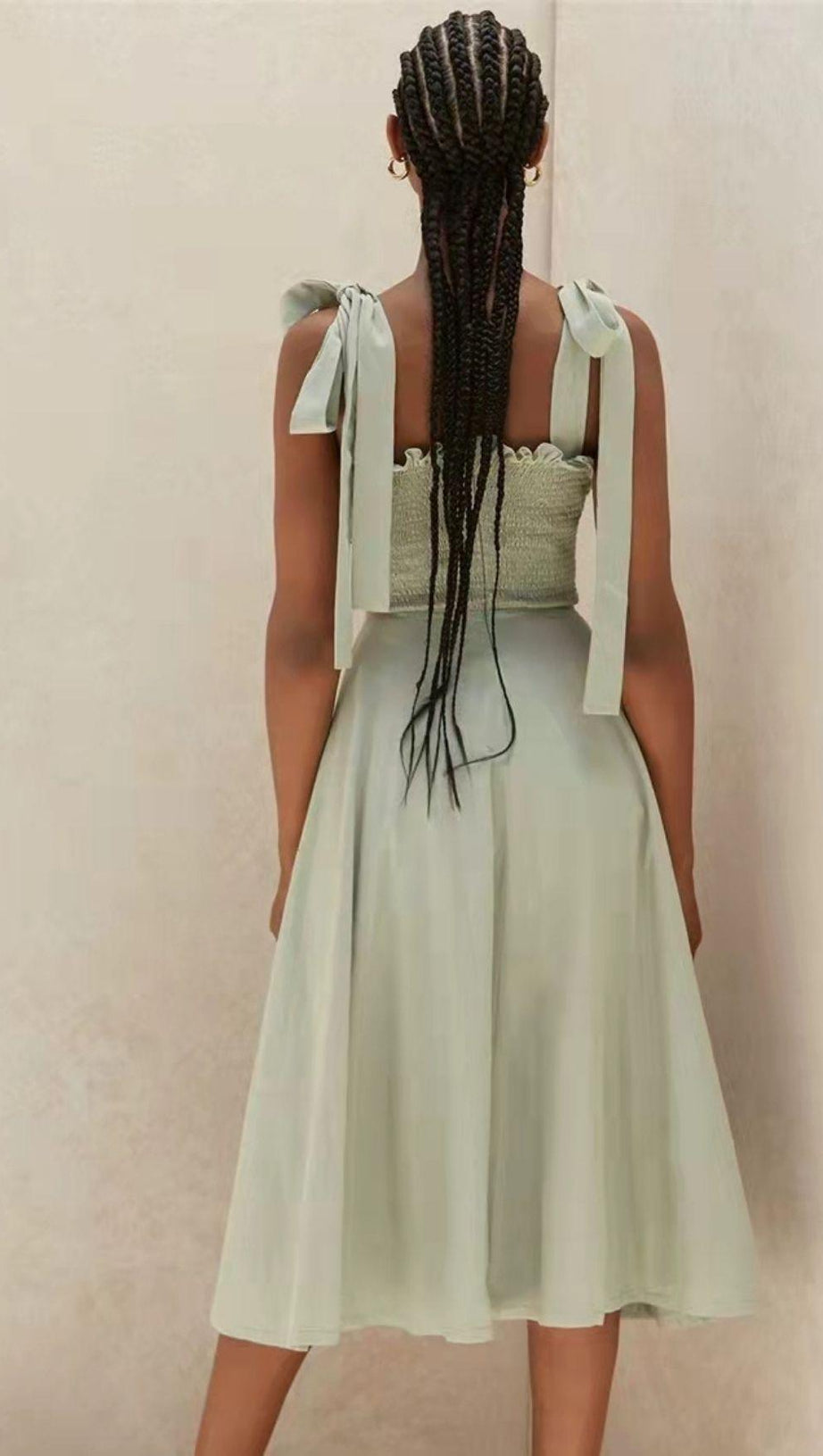 SLIT MIDI DRESS IN GREEN