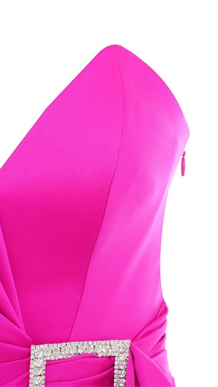 ABITO IN RASO DRAPPEGGIATO CON UNA SPALLA ROSA